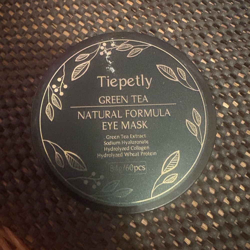 Green Tea Natural Formula Eye Mask - Hydrating Eye Patches (Green)
